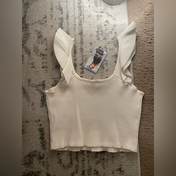 JOLIE boutique 🤍🤍White Ruffle Sleeve Crop Top NWT - Picture 10 of 11